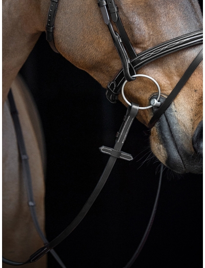 BLACK LEATHER CONTINENTAL ANTISLIP REINS WITH 7 LEATHER STOPS AND MARTINGALE STOPPER