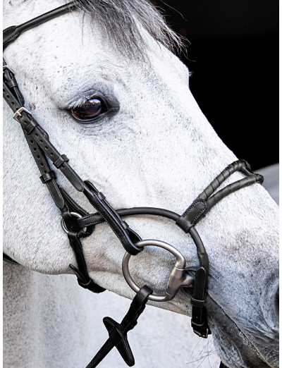 BLACK ROUNDED NOSEBAND WITH DOUBLE SUEDE COVERED ROLLER